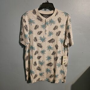 Colours Alexander Julian - Men's Size Medium Short Sleeve Shirt - NEW with tags